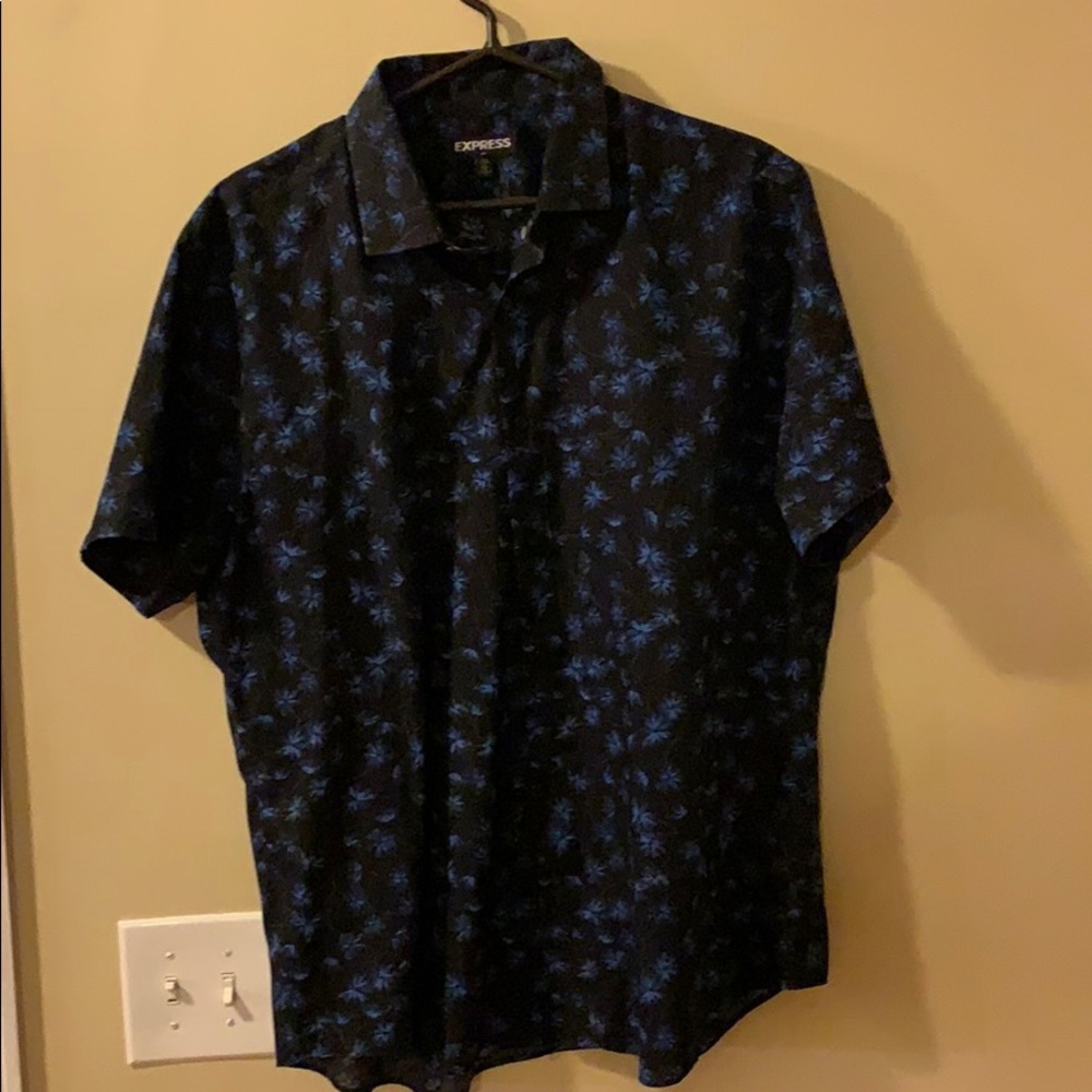 Express Floral pattern short sleeve button down